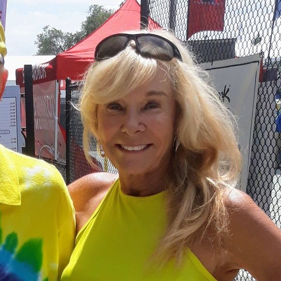 Meet your Posher, Jayne - Picture 1 of 1